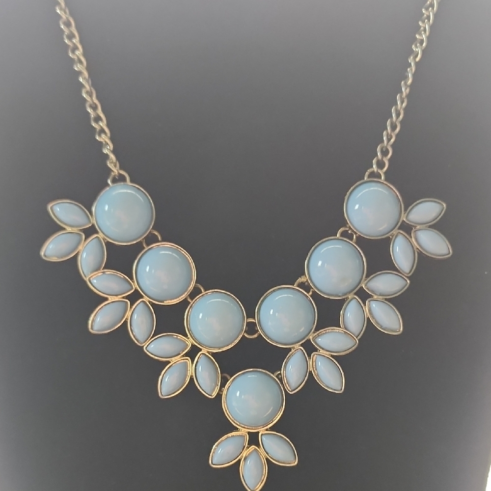 Elegant Gold Tone and Blue Statement Necklace - Unbranded‎